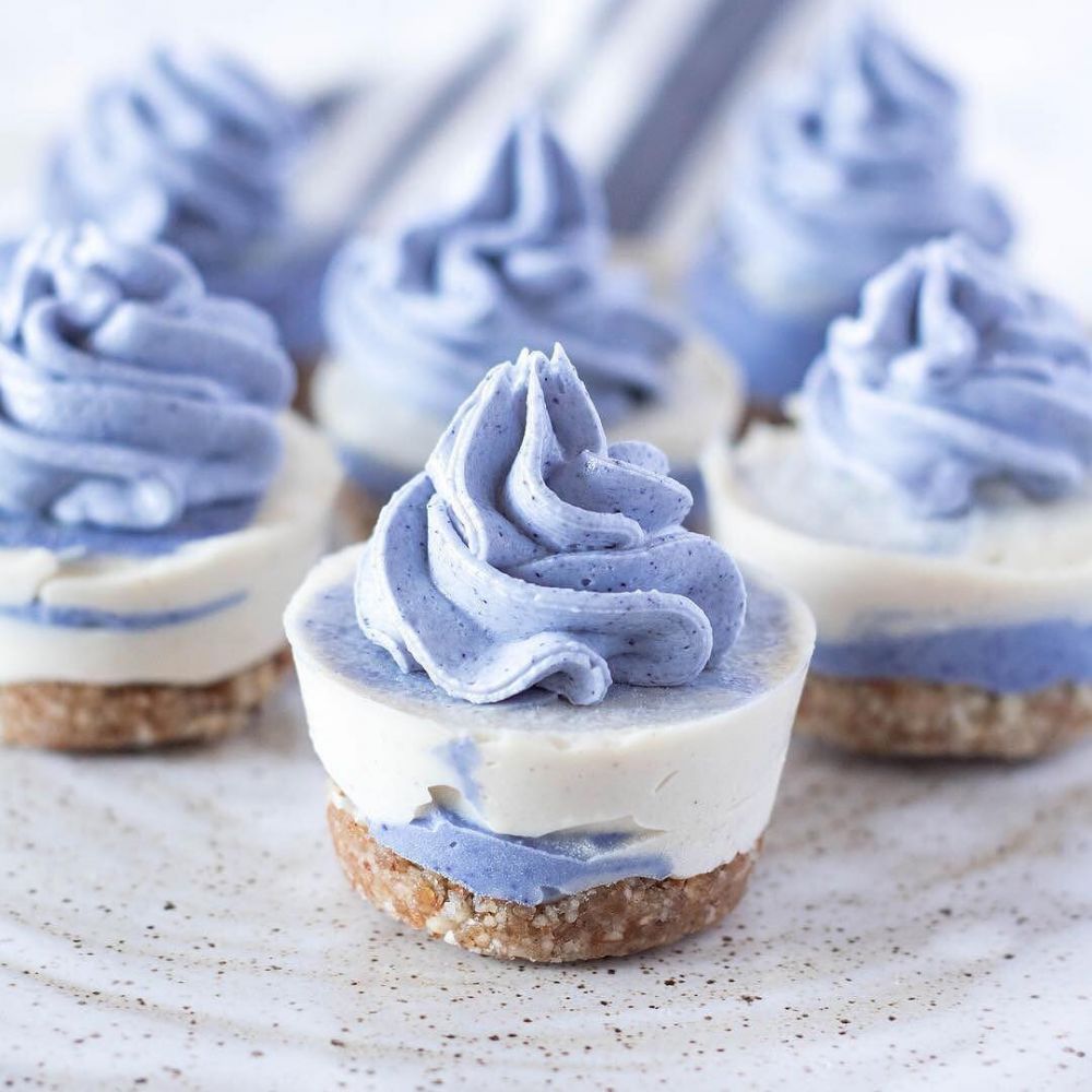 5 Kreasi blue matcha, minuman kekinian yang lagi hits di media sosial