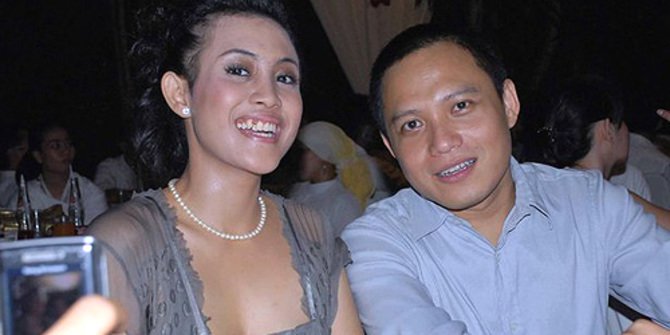 Menikah dengan keturunan bangsawan, 5 seleb ini akhirnya cerai