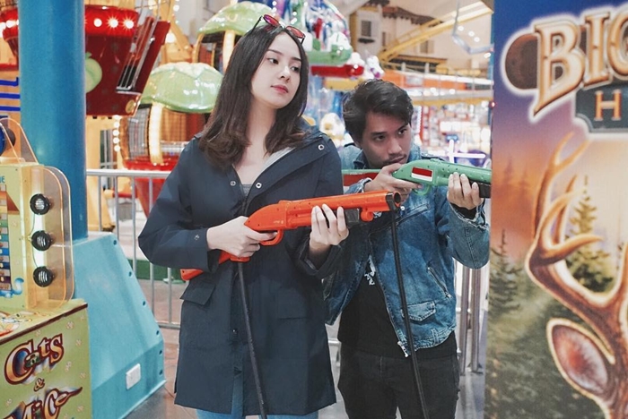 Pernah dicekal, begini 10 gaya pacaran Anya Geraldine sekarang