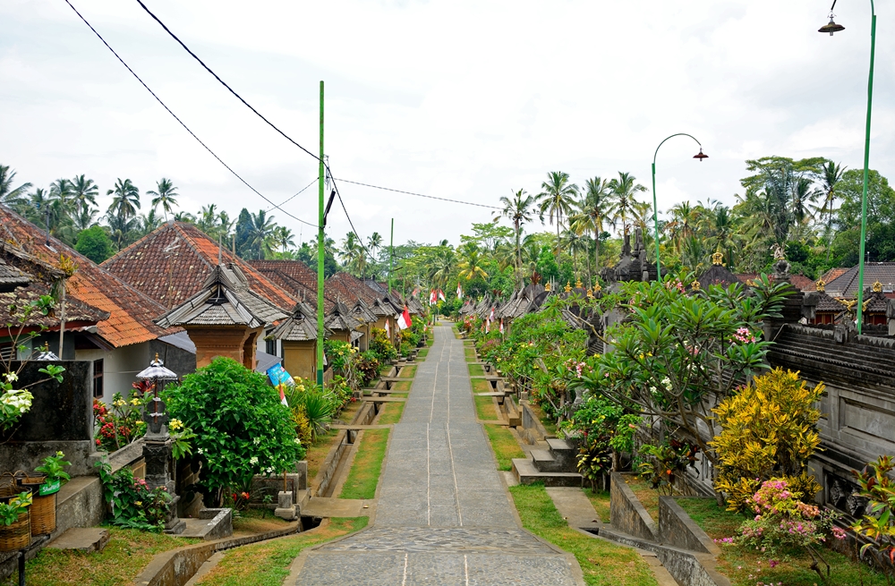 Tak cuma pantai, 7 spot wisata Bali ini bikin travelingmu makin syahdu