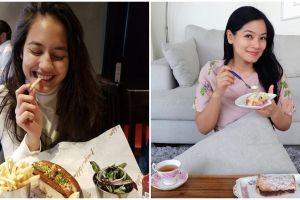 Gaya 10 seleb cantik Tanah Air saat makan, nggak hilang pesonanya