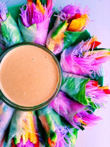 7 Kreasi lumpia transparan penuh warna, bikin kamu nggak tega makan