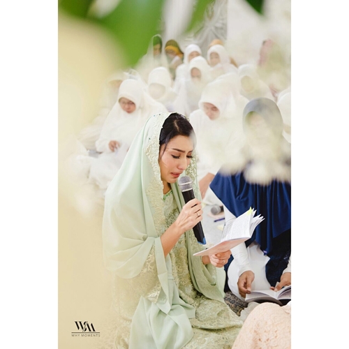 Potret 8 seleb saat pengajian jelang pernikahan, aura cantik terpancar