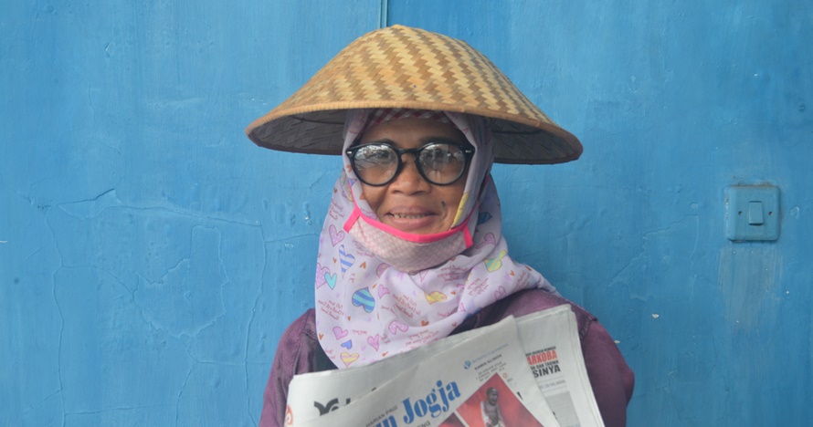 Kisah Hani, pengasong koran tampil modis usai dihina pengguna jalan