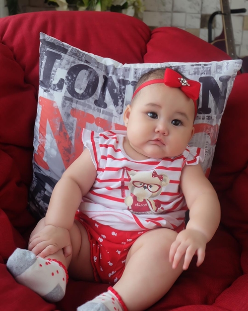 10 Gaya Princess Kayla, putri bungsu Pasha Ungu yang imut & gemesin