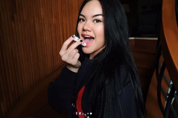 Disebut mirip Kylie Jenner, gaya terbaru Shafa Harris ini seksi abis