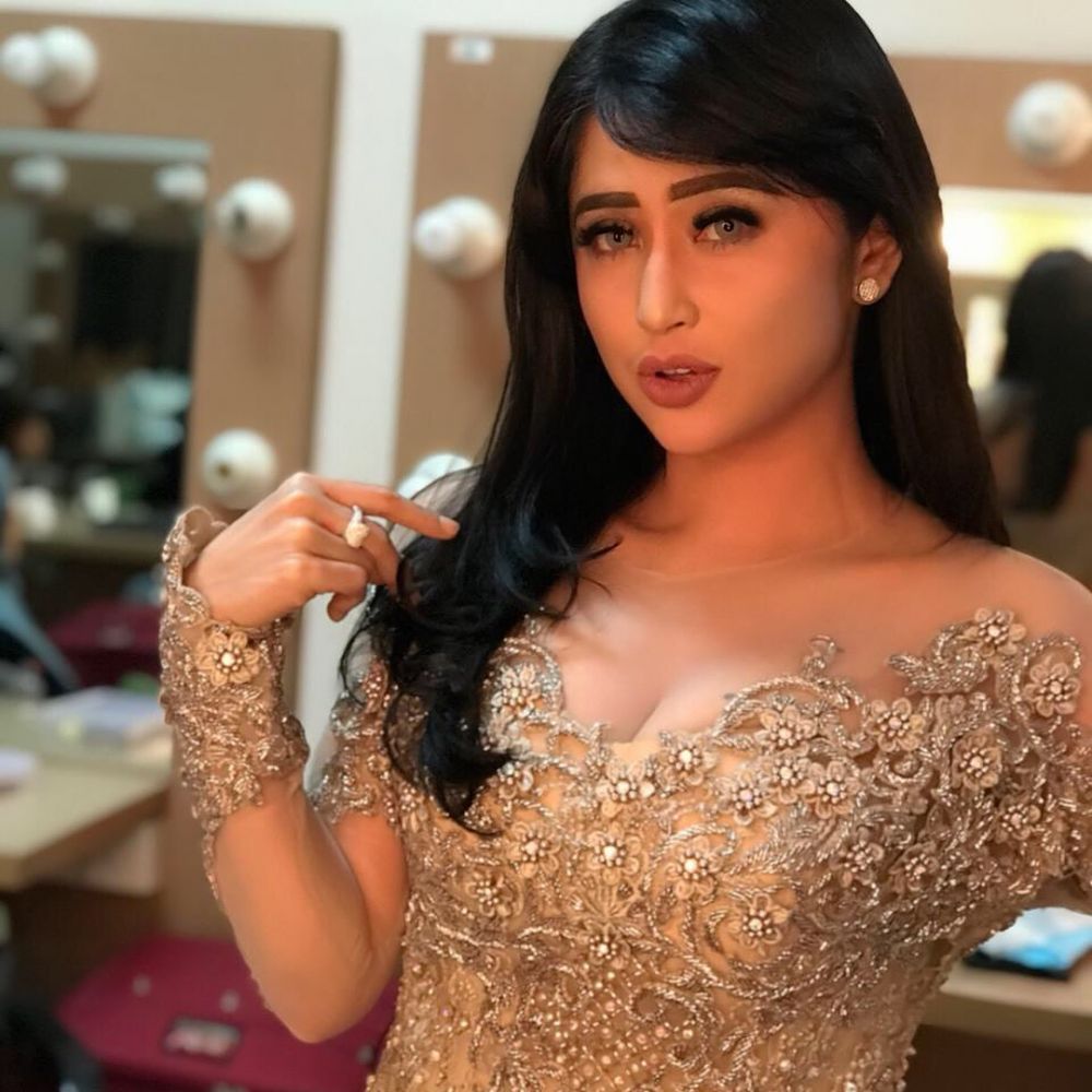 Demi cantik, 7 seleb ini rogoh kocek ratusan juta untuk perawatan