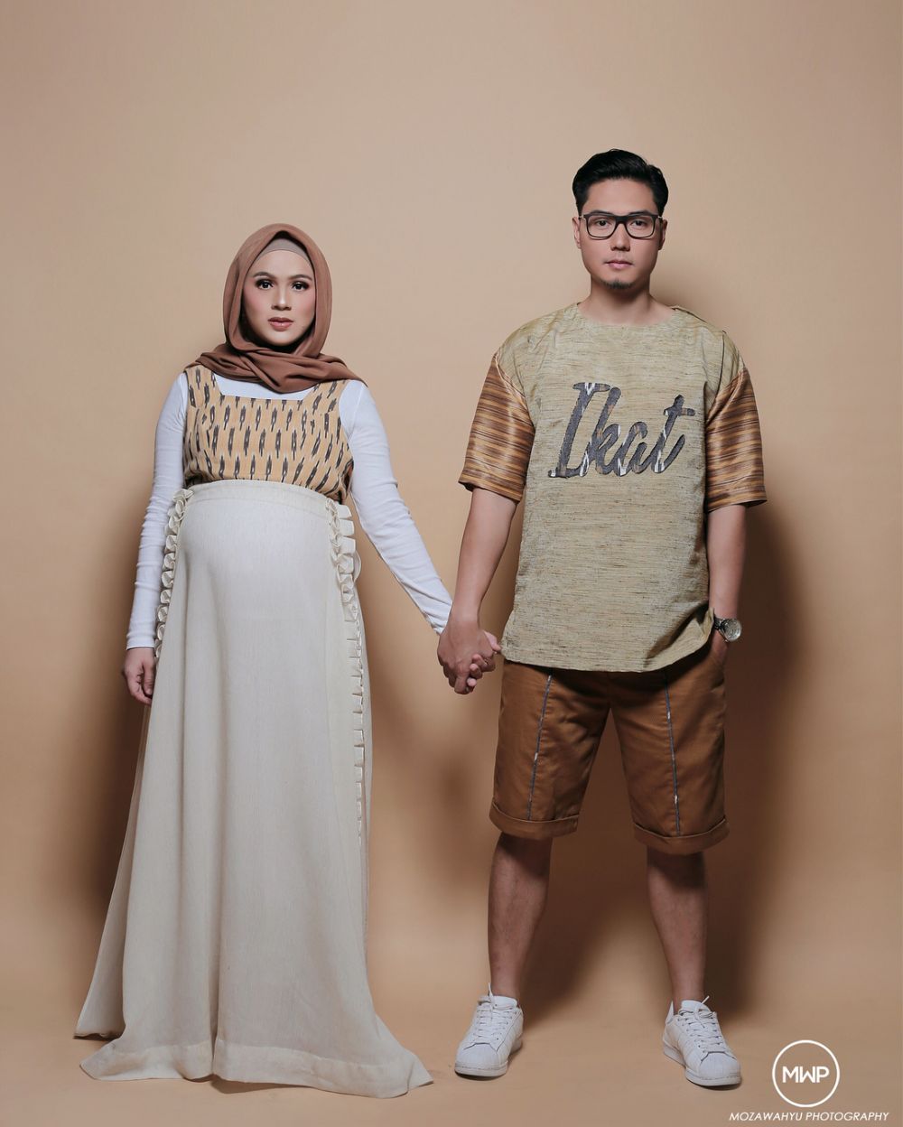 Usia kandungan 7 bulan, begini 10 gaya foto maternity ala Nycta Gina