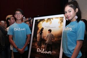 10 Komentar warganet ini bukti film Dilan 1990 di luar ekspektasi