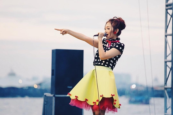 10 Pesona Sendy eks JKT48, kini jadi biduan dangdut rasa Jepang