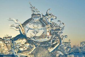 8 Karya ukir es ini detail banget, bernilai seni tinggi