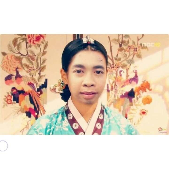 10 Foto editan kocak Mimi Peri, jadi pacar idol Korea hingga atlet top