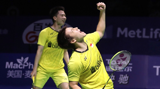 Pakai jersey kuning, Marcus/Kevin tak terkalahkan di 5 partai final