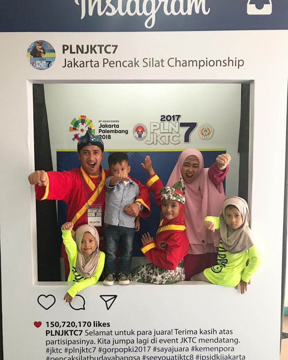 12 Momen harmonis keluarga Irfan Hakim, hidup adem jauh dari gosip