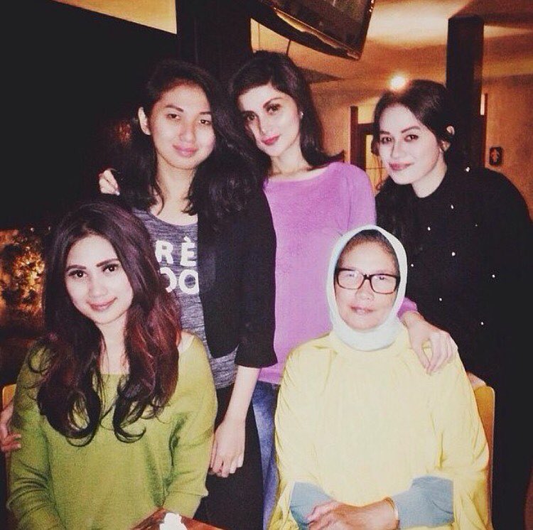 10 Pesona Nabila Febriyanti, putri pelatih PSMS yang bikin jatuh hati