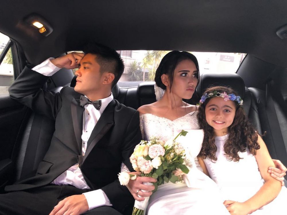 10 Momen kebersamaan Ayu Ting Ting & Boy William, bak pengantin baru