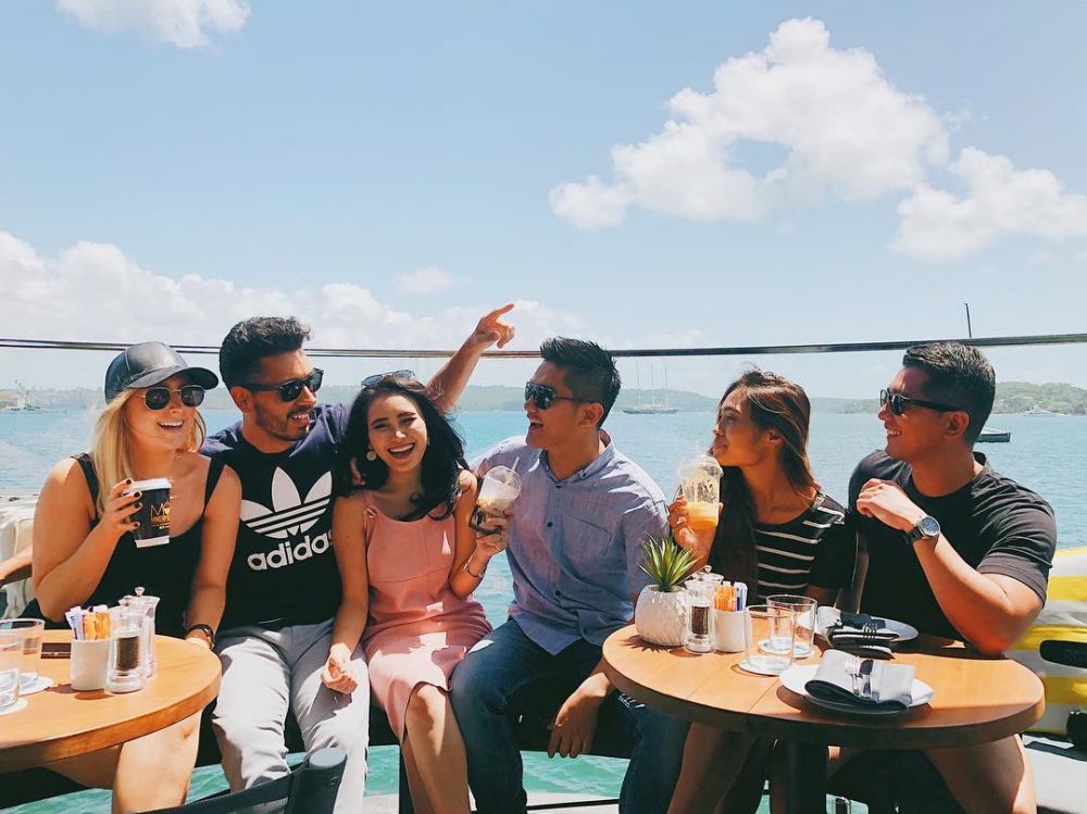 10 Momen kebersamaan Ayu Ting Ting & Boy William, bak pengantin baru