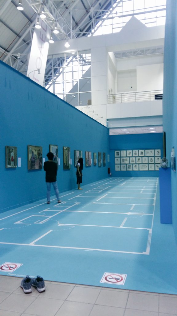 Cewek ini bagikan 8 momen ngenes saat rayakan ulang tahun sendirian