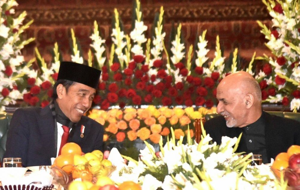 7 Momen ketika Jokowi ke Afghanistan, penuh keakraban di tengah salju