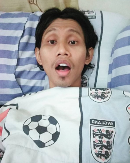 10 Potret Fa'i, jomblo akut inspirasi lagu 'Film Favorit' Sheila On 7