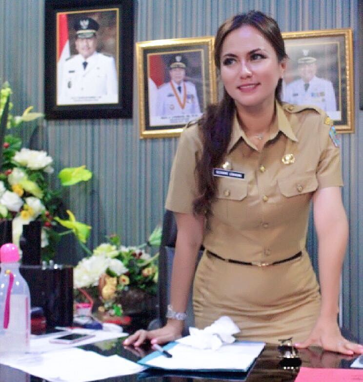Jadi kepala dinas pariwisata, ini 5 potret terbaru Victorine Lengkong