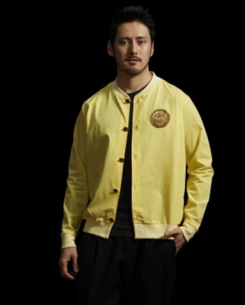 Layaknya ramen, jaket ini harus diseduh dulu sebelum digunakan