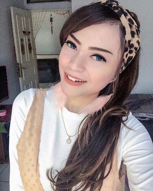  10 Potret Tyara Barbie, selebgram seksi yang dituding sebagai pelakor