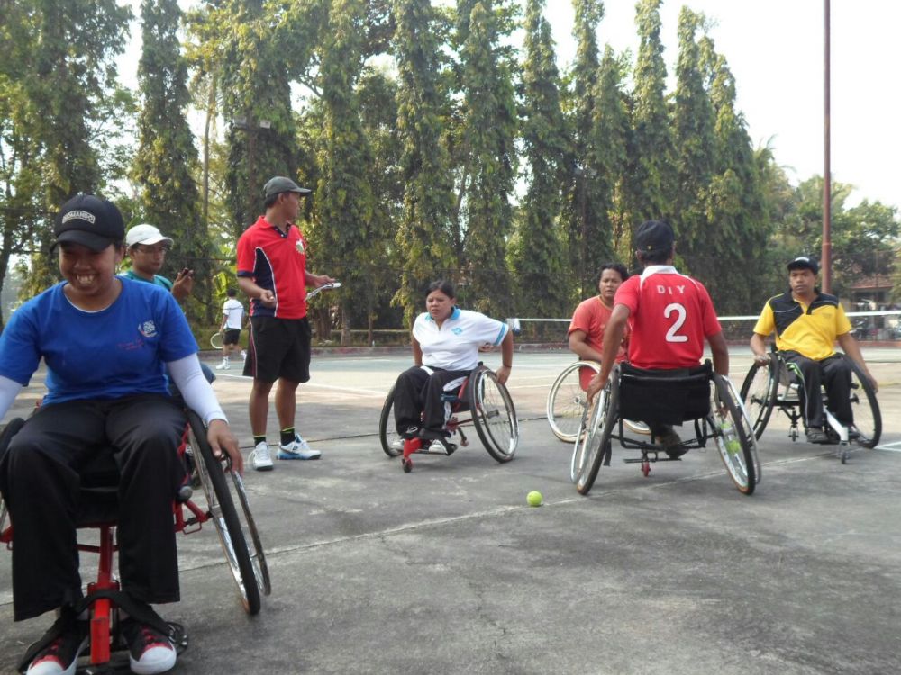 Difabel perajin miniatur pesawat ini ternyata atlet profesional