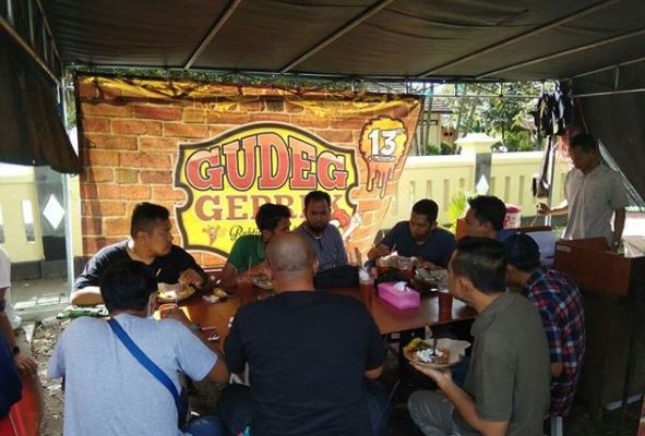 Gurih, pedas dan legitnya gudeg geprek, cita rasa baru kuliner Jogja