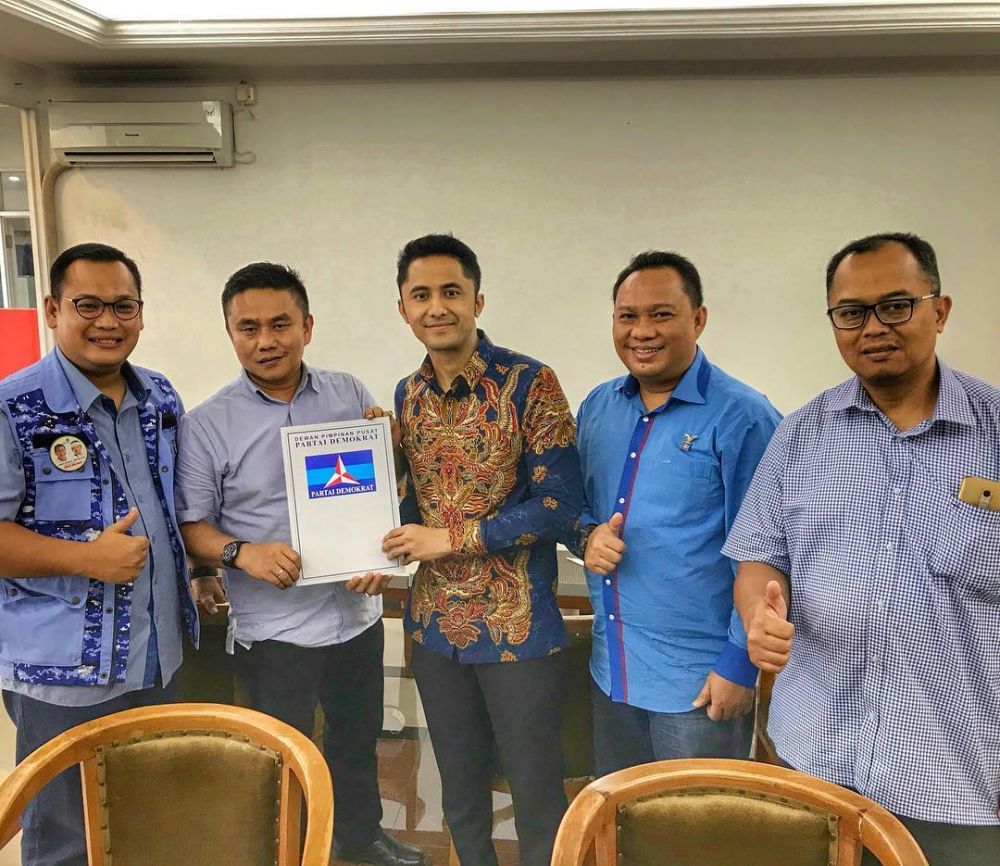 Masuki tahun politik, 6 seleb ini pilih terjun jadi pengurus partai