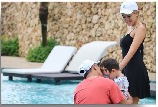 8 Momen mesra Nikita Mirzani dengan pacar barunya yang tajir melintir