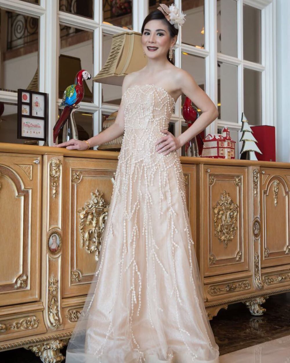 10 Gaya Margaret Vivi, calon mertua Boy William yang langsing bak ABG