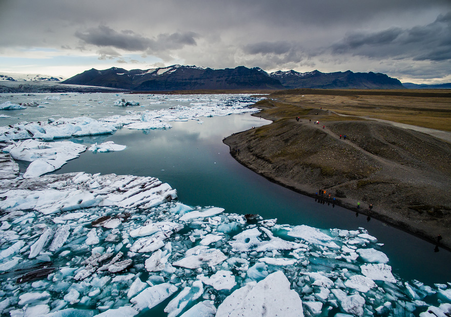 10 Potret hamparan Kutub Utara diambil dengan drone ini kece abis