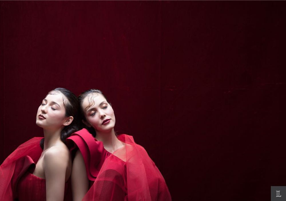 10 Pesona Cathy Sharon & Julie Estelle bergaun senada, bikin meleleh