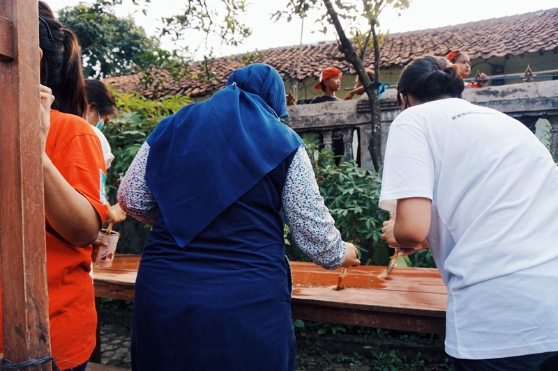 Komunitas ini fokus bantu sekolah, bukti milenial juga peduli sesama