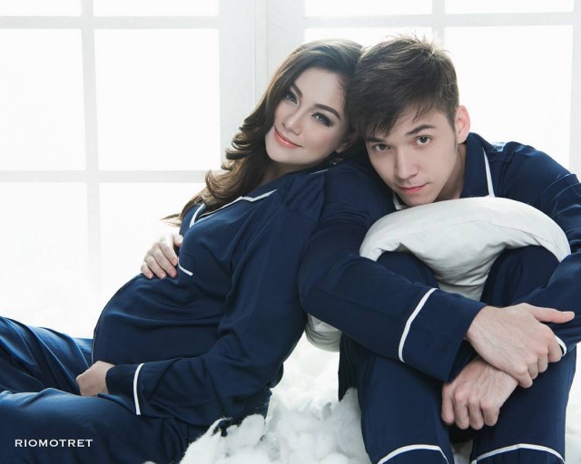 10 Seleb ini lakukan pemotretan dengan baju tidur, cantik & seksi abis