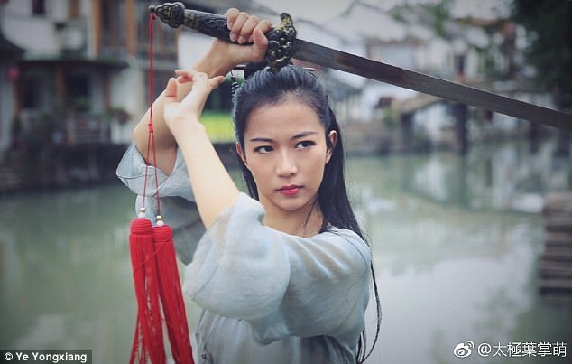 10 Pesona master kungfu paling cantik, bikin KO para lelaki