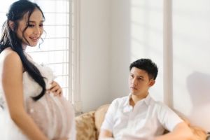 Jelang melahirkan, Rinni Wulandari curhat perubahan sikap Jevin Julian