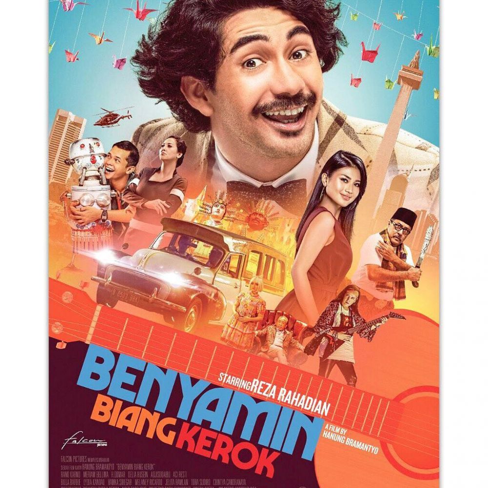 10 Pesona Delia pamer pundak, kekasih Reza Rahadian di film Benyamin