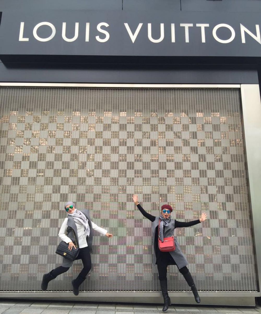 10 Potret persahabatan Inneke Koesherawati & Marini Zumarnis, bak ABG