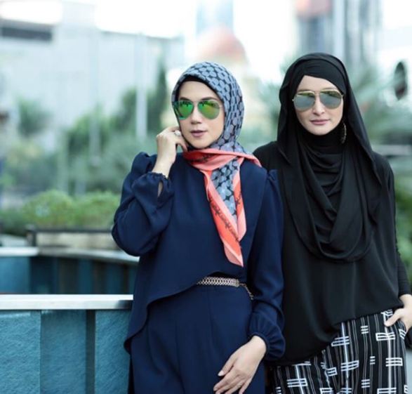 10 Potret persahabatan Inneke Koesherawati & Marini Zumarnis, bak ABG