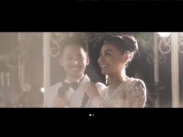 8 Momen sakral pernikahan Puteri Indonesia 2013 Whulandary Herman