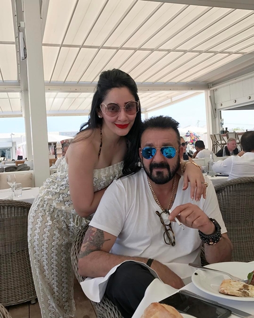 Rayakan anniversary, begini 10 potret kemesraan Sanjay Dutt & Manyata