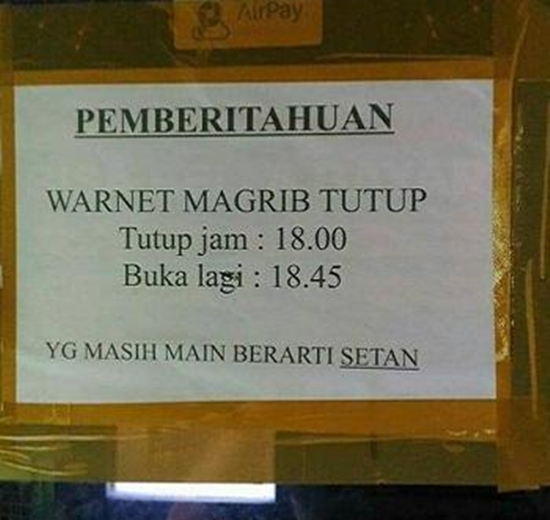 14 Pengumuman kocak di warnet ini lucunya nggak keruan