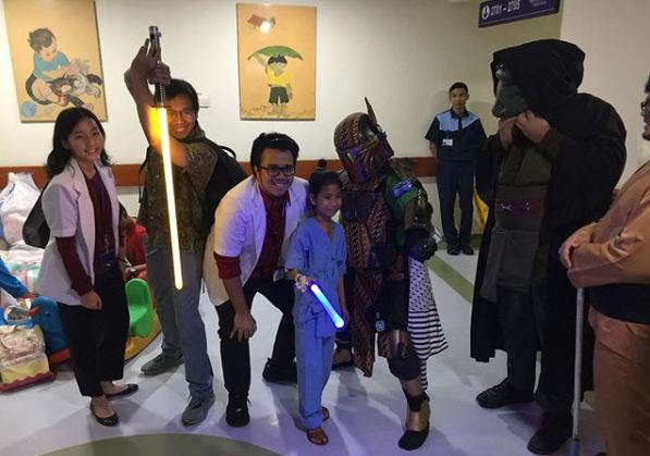 10 Potret rumah sakit di Jakarta saat 'diserang' pasukan Star Wars