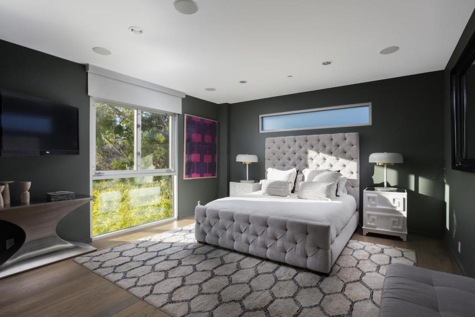 Dijual Rp 109 miliar, ini 7 potret rumah Harry Styles yang berkelas