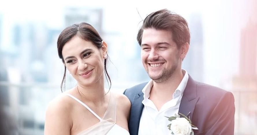 Marissa Nasution berduka, salah satu dari bayi kembarnya meninggal