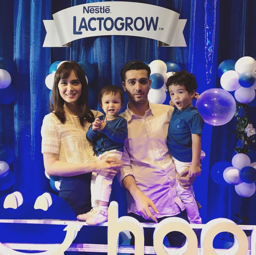 10 Tingkah menggemaskan dua anak Fachri Albar, ceria banget