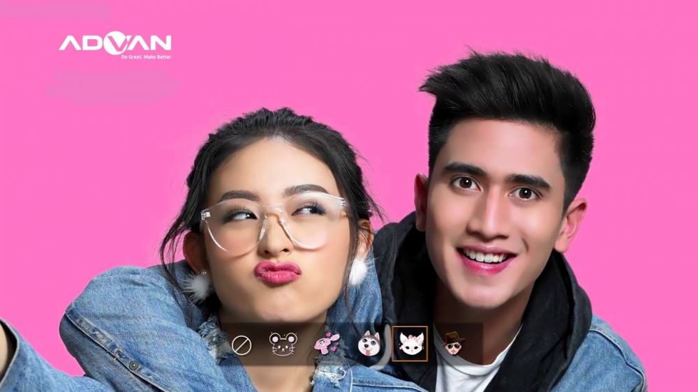So sweet, 10 gaya wefie Natasha & Verrell ini couple goals banget