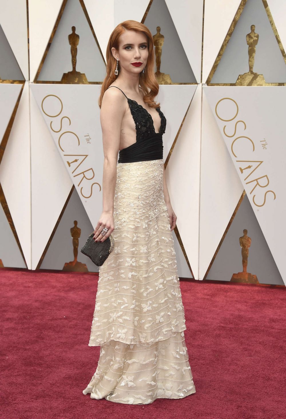 10 Aktris Hollywood ini berpostur kecil tapi tetap seksi memesona